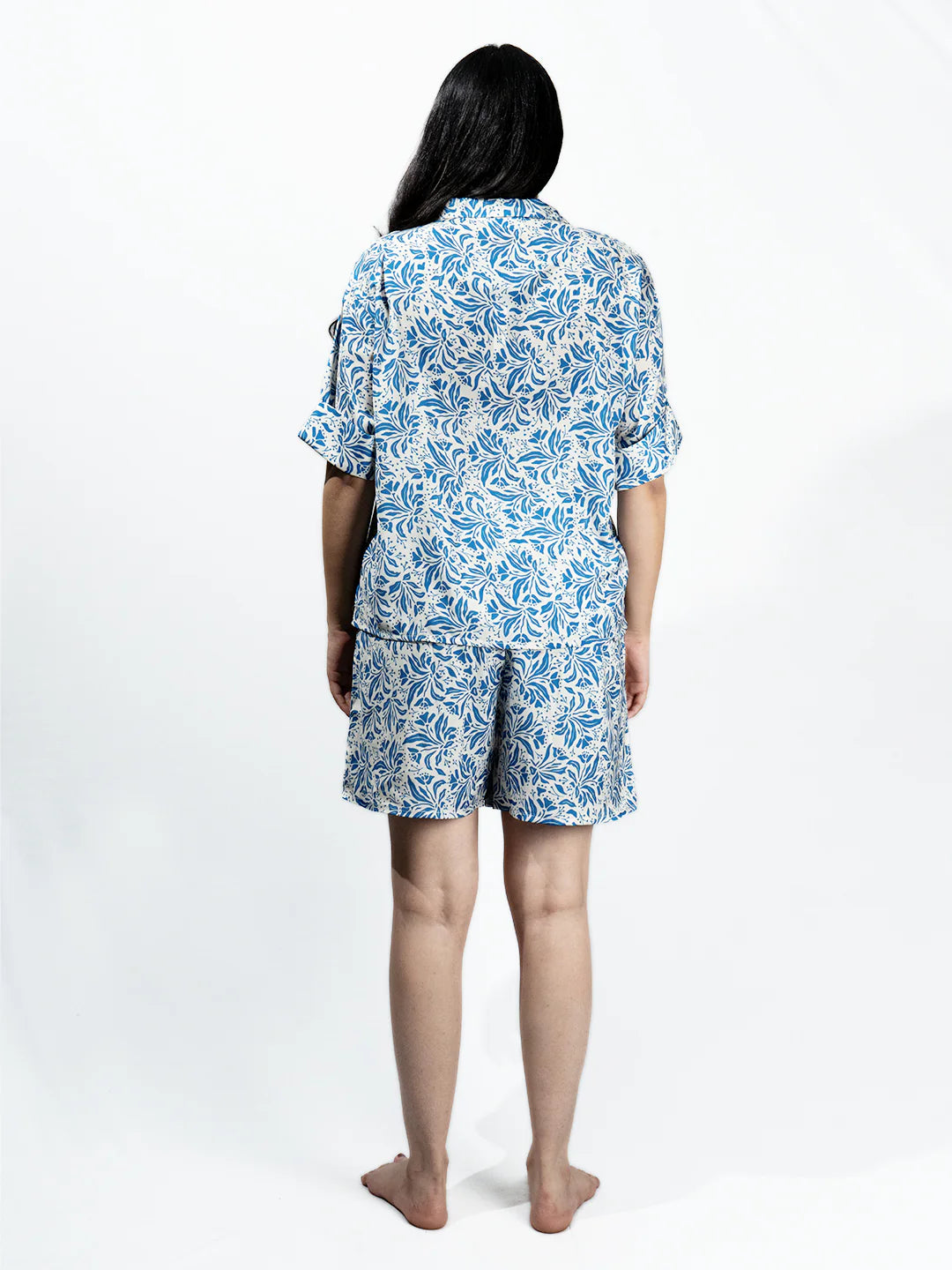 Women’s Blue Floral Print Relaxed V-Neck Top & Shorts Set