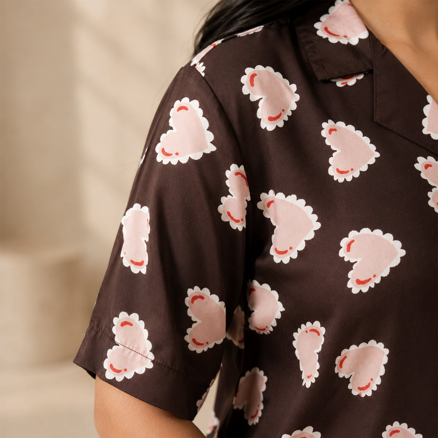 Deep Brown Inverted Scallop Hearts Printed