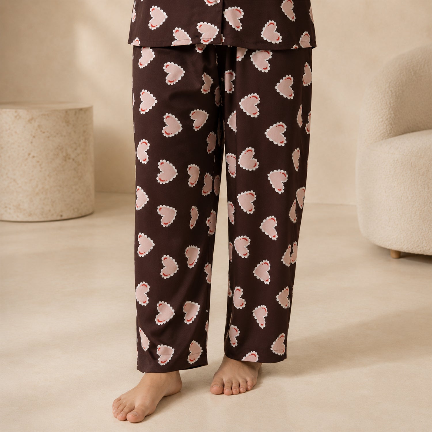 Deep Brown Inverted Scallop Hearts Printed