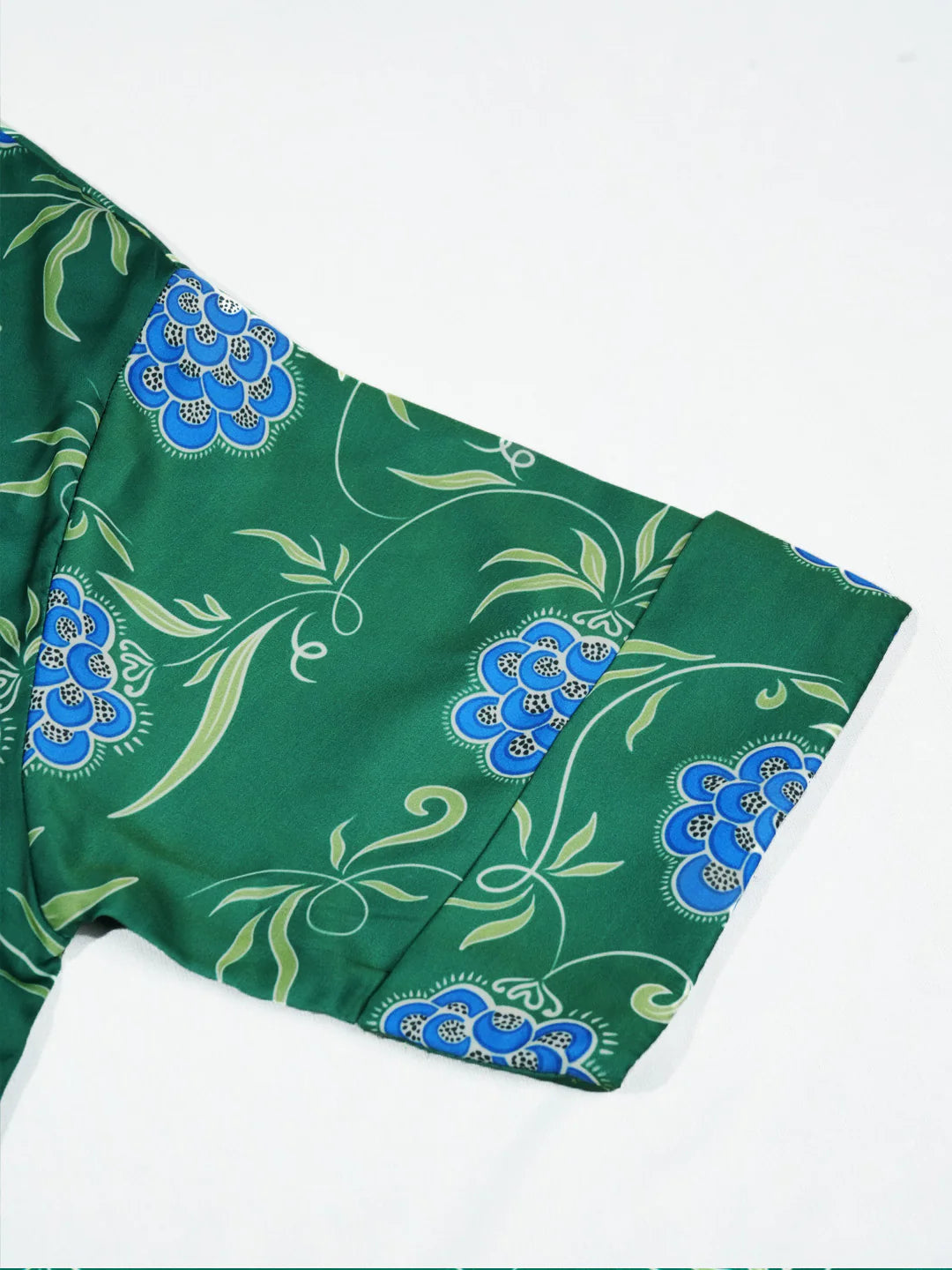 Women’s Forest Green Relaxed V-Neck Top & Shorts Set
