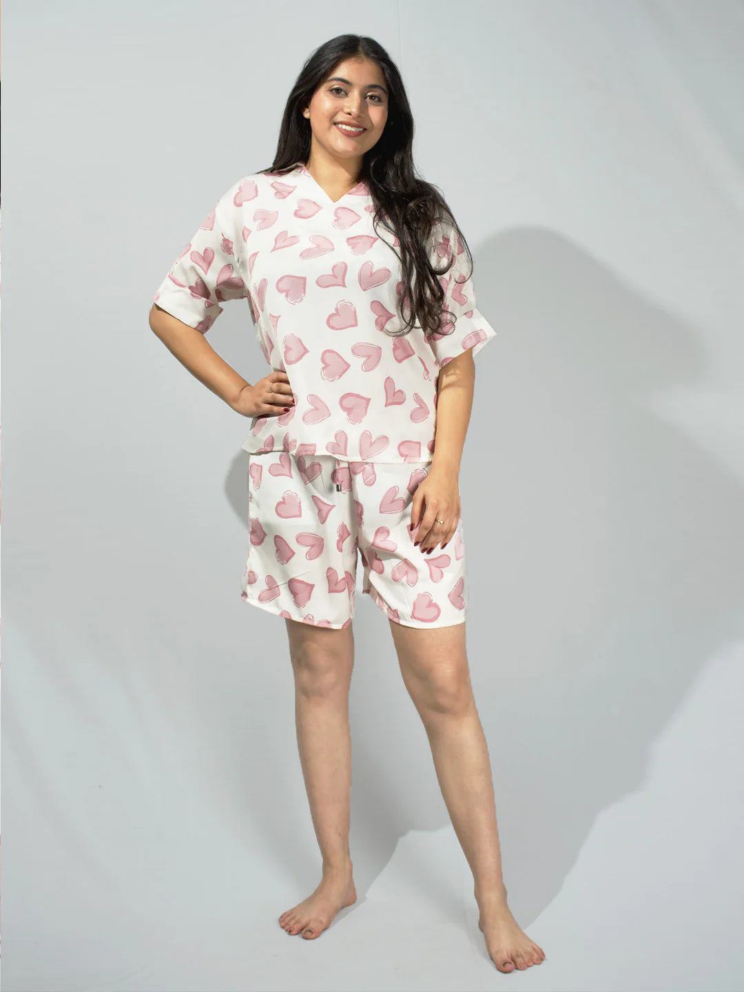 Women’s Ivory Brushes Heart Print Relaxed V-Neck Top & Shorts Set