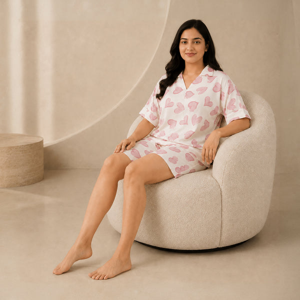 Women’s Ivory Brushes Heart Print Relaxed V-Neck Top & Shorts Set