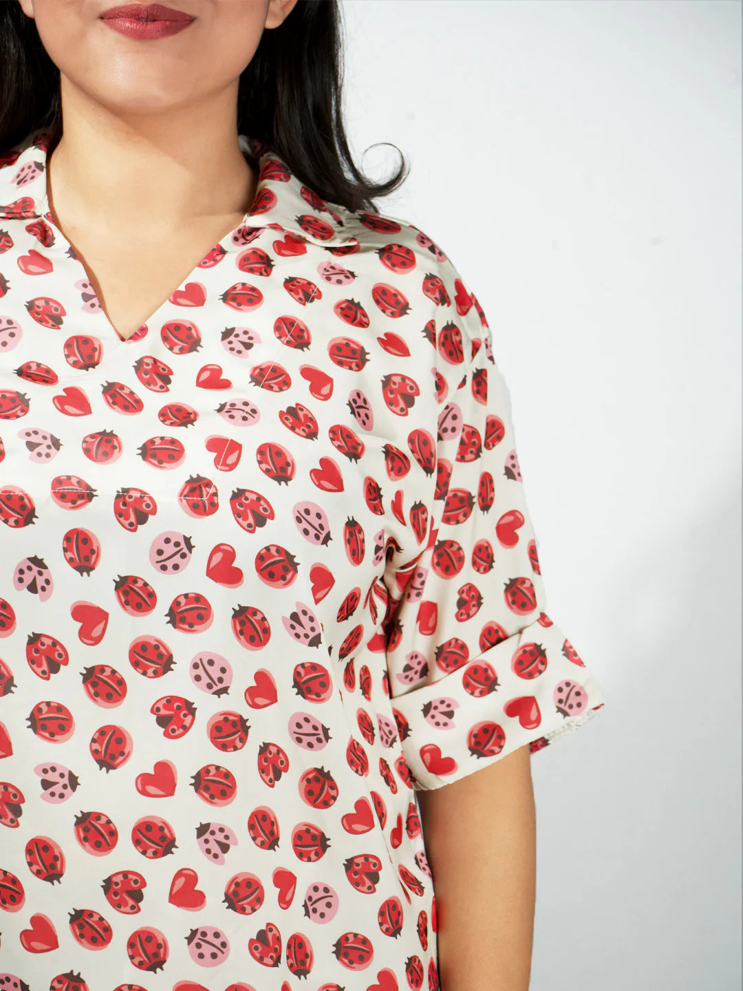 Women’s Lady Bug Printed Relaxed V-Neck Top & Shorts Set