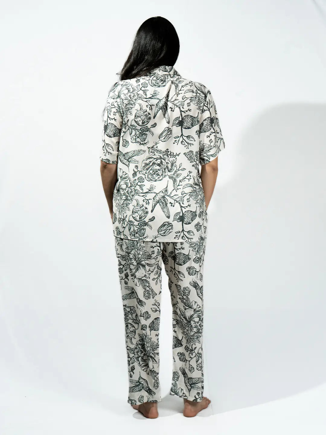 Women’s Monotone Botanic Bird Print Half Sleeve Shirt & Pajama Set