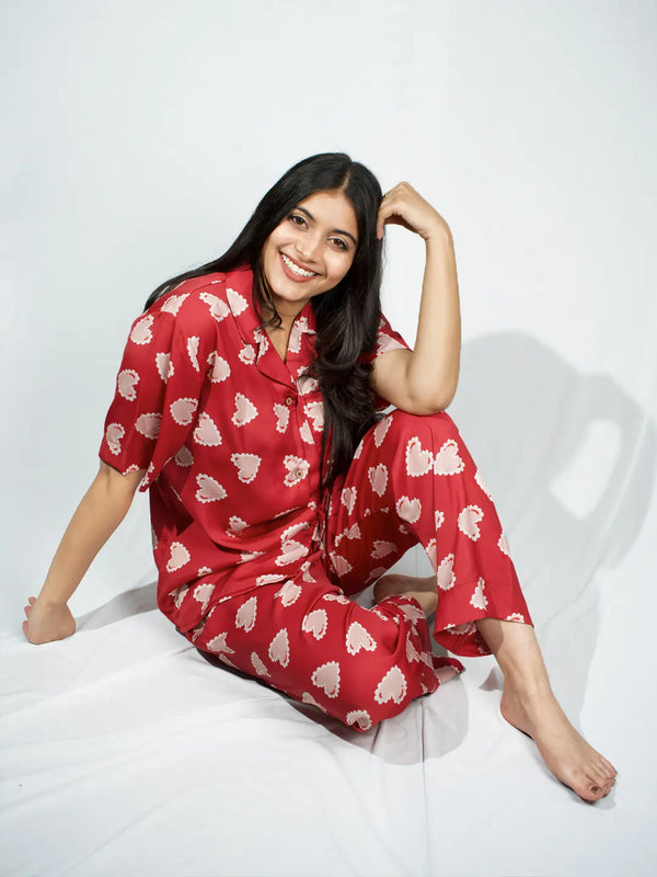Women’s Red Inverted Scallop Hearts Printed Half Sleeve Shirt & Pajama Set