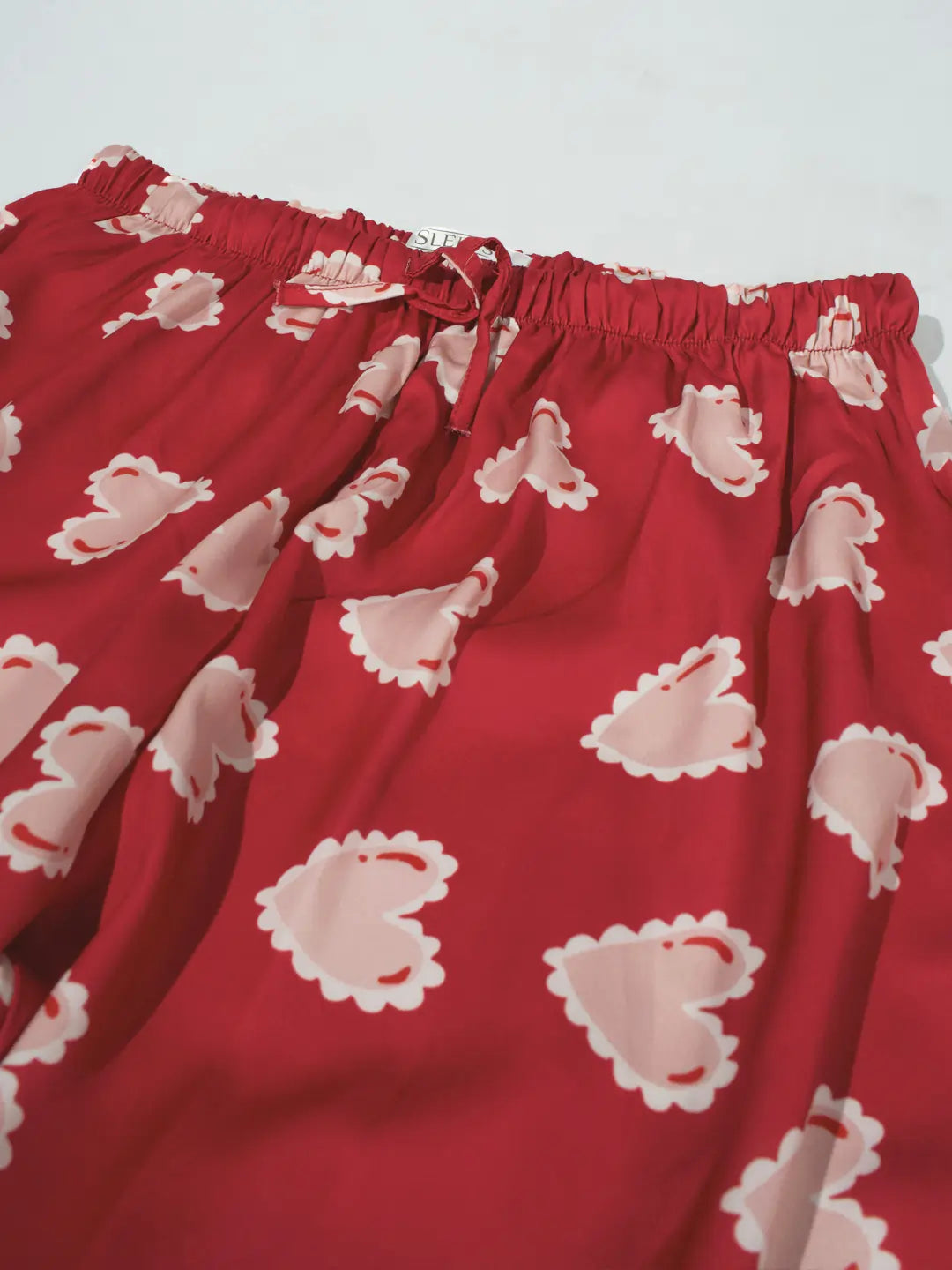 Women’s Red Inverted Scallop Hearts Printed Half Sleeve Shirt & Pajama Set