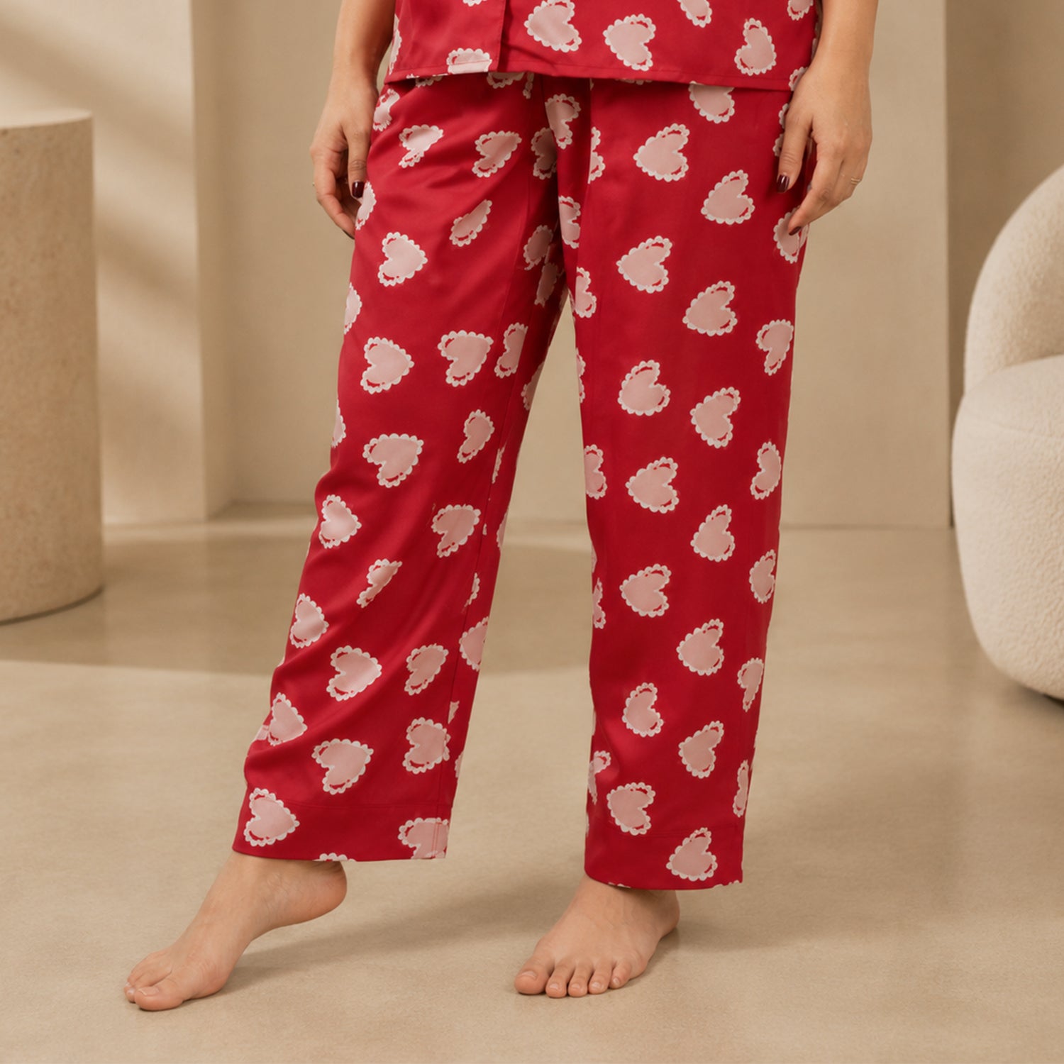 Red Inverted Scallop Hearts Printed